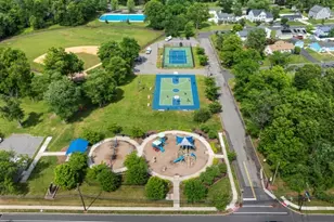 33 E Burgess Dr, Piscataway Township, NJ 08854 - Photo 44