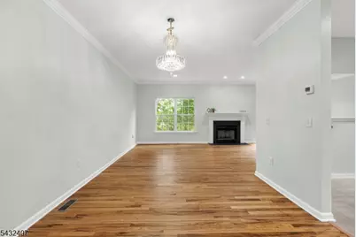 33 E Burgess Dr, Piscataway Township, NJ 08854 - Photo 6