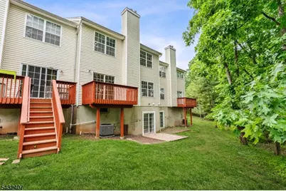 33 E Burgess Dr, Piscataway Township, NJ 08854 - Photo 38