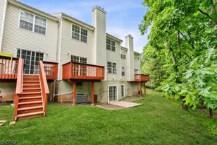 33 E Burgess Dr, Piscataway Township, NJ 08854 - Photo 38