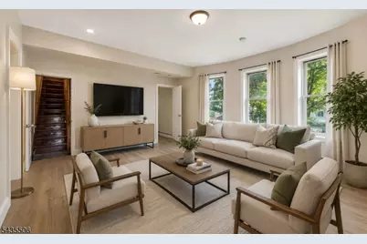366 7th Ave W, Newark, NJ 07107 - Photo 8