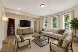 366 7th Ave W, Newark, NJ 07107 - Photo 8