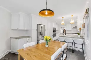 25 Fells Manor Rd, Caldwell, NJ 07006 - Photo 16