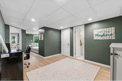 25 Fells Manor Rd, Caldwell, NJ 07006 - Photo 30