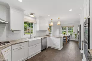 25 Fells Manor Rd, Caldwell, NJ 07006 - Photo 12