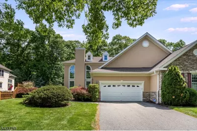 16 Wyckoff Way, Chester, NJ 07930 - Photo 2