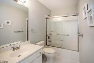16 Wyckoff Way, Chester, NJ 07930 - Photo 32