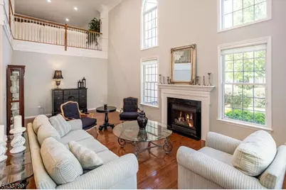 16 Wyckoff Way, Chester, NJ 07930 - Photo 8
