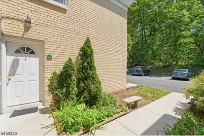 18 Lake Ave, East Brunswick Township, NJ 08816 - Photo 20