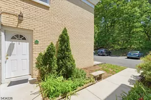 18 Lake Ave, East Brunswick Township, NJ 08816 - Photo 20