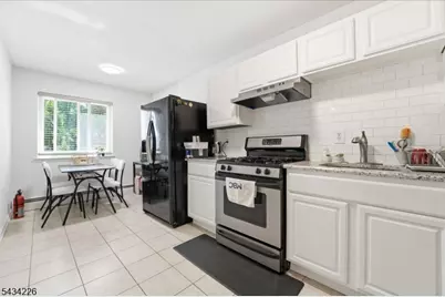 18 Lake Ave, East Brunswick Township, NJ 08816 - Photo 2