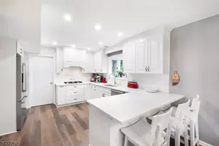 36 Gates Rd, Franklin Township, NJ 08873 - Photo 6
