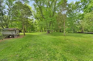 36 Gates Rd, Franklin Township, NJ 08873 - Photo 28