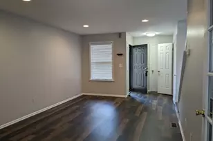 604 Almond Ct, Raritan Township, NJ 08822 - Photo 2