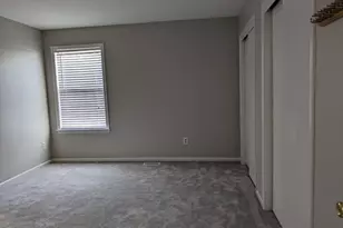 604 Almond Ct, Raritan Township, NJ 08822 - Photo 12