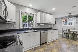 45 Hillside Ave, Nutley, NJ 07110 - Photo 16