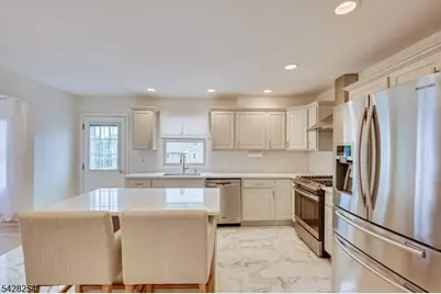 16 S 9th Ave, Manville, NJ 08835 - Photo 32