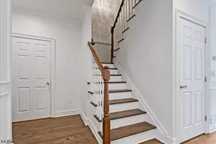 41 Chestnut Ct, Cedar Grove, NJ 07009 - Photo 8