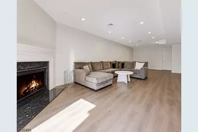 41 Chestnut Ct, Cedar Grove, NJ 07009 - Photo 14