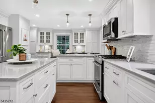 15 Afterglow Ave, Verona, NJ 07044 - Photo 14