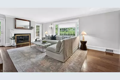15 Afterglow Ave, Verona, NJ 07044 - Photo 6