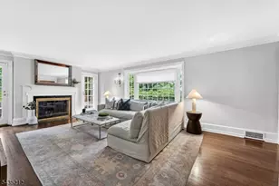 15 Afterglow Ave, Verona, NJ 07044 - Photo 6