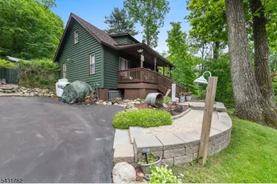 66 Fairlawn Dr, West Milford, NJ 07421 - Photo 26