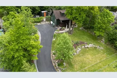 66 Fairlawn Dr, West Milford, NJ 07421 - Photo 36