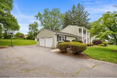 2 Ellam Dr, Randolph Township, NJ 07869 - Photo 2
