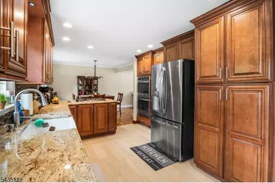 2 Ellam Dr, Randolph Township, NJ 07869 - Photo 12