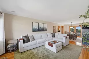31 Middle Hill Rd, Woodbridge Township, NJ 07067 - Photo 6