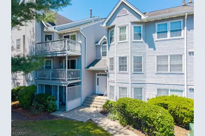 15 Boulder Run Rd, Paterson, NJ 07501 - Photo 2