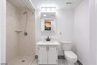 15 Boulder Run Rd, Paterson, NJ 07501 - Photo 18
