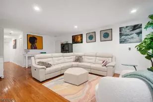 15 Boulder Run Rd, Paterson, NJ 07501 - Photo 8