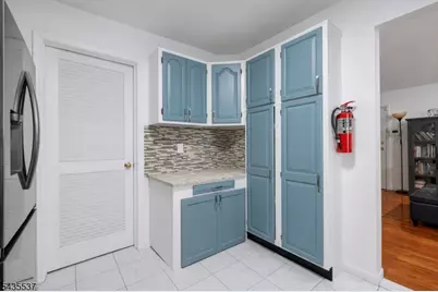 15 Boulder Run Rd, Paterson, NJ 07501 - Photo 6