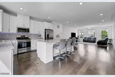 6 Martin Pl, Morris Plains, NJ 07950 - Photo 18