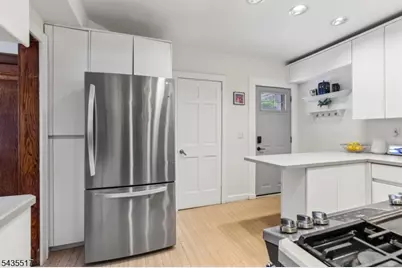 931 Pierpont St, Rahway, NJ 07065 - Photo 12