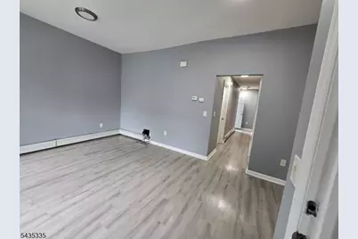 713 E 27th St, Paterson, NJ 07504 - Photo 4