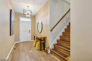 26 Wisteria Ct, Monroe Township, NJ 08831 - Photo 4