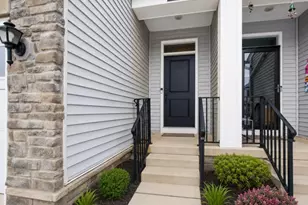 26 Wisteria Ct, Monroe Township, NJ 08831 - Photo 2
