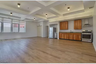 2000 West St, Union City, NJ 07087 - Photo 6