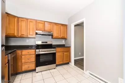 190 Park St, East Orange, NJ 07017 - Photo 18