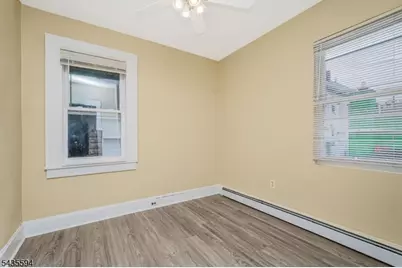 105 Louis St, New Brunswick, NJ 08901 - Photo 10