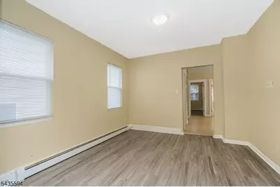 105 Louis St, New Brunswick, NJ 08901 - Photo 16