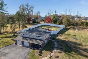 417 Mountain Rd, Readington, NJ 08833 - Photo 2