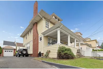 276 E 32nd St, Paterson, NJ 07504 - Photo 2