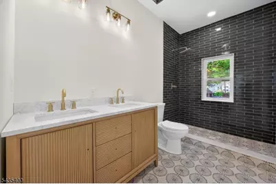 35 Stanhope Rd, Sparta Township, NJ 07871 - Photo 28