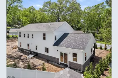 35 Stanhope Rd, Sparta Township, NJ 07871 - Photo 12
