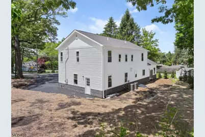 35 Stanhope Rd, Sparta Township, NJ 07871 - Photo 16