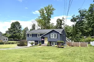 9 Partridge Ln, Sparta Township, NJ 07871 - Photo 2